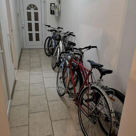 Anna 2 Bedrooms 2 Bathrooms 6 Bikes بودابست المظهر الخارجي الصورة