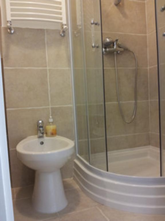 Anna 2 Bedrooms 2 Bathrooms 6 Bikes بودابست الغرفة الصورة