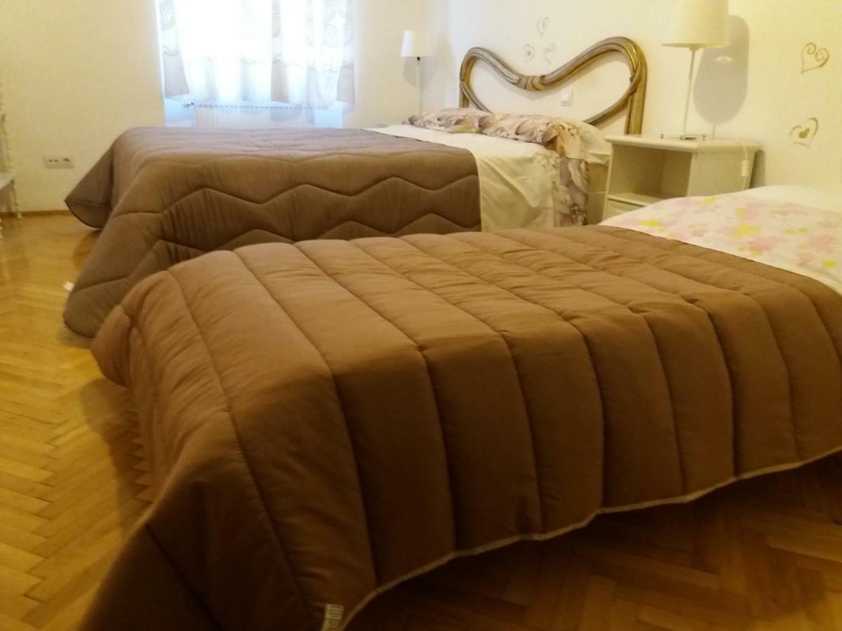 Anna 2 Bedrooms 2 Bathrooms 6 Bikes بودابست المظهر الخارجي الصورة