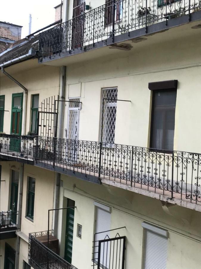 Anna 2 Bedrooms 2 Bathrooms 6 Bikes بودابست المظهر الخارجي الصورة